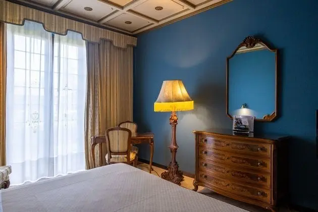 Classic Büyük Yataklı Tek Kişilik Oda