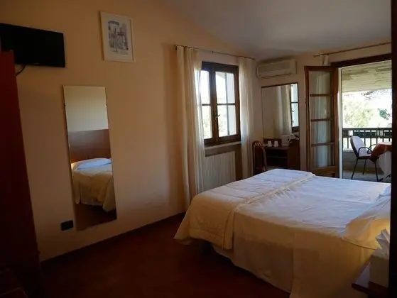 Tek Büyük Yataklı Oda, Balkon