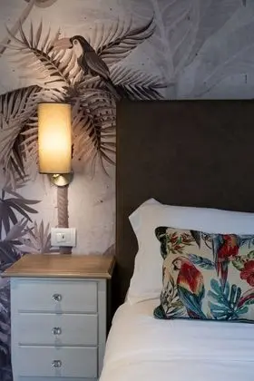 Classic Tek Büyük Yataklı Oda