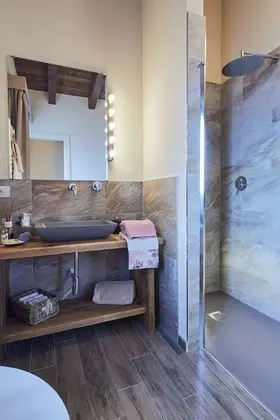 Classic Tek Büyük Yataklı Oda