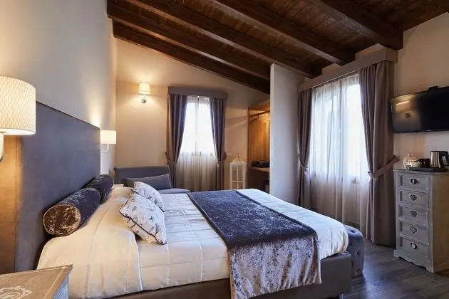 Superior Tek Büyük Yataklı Oda