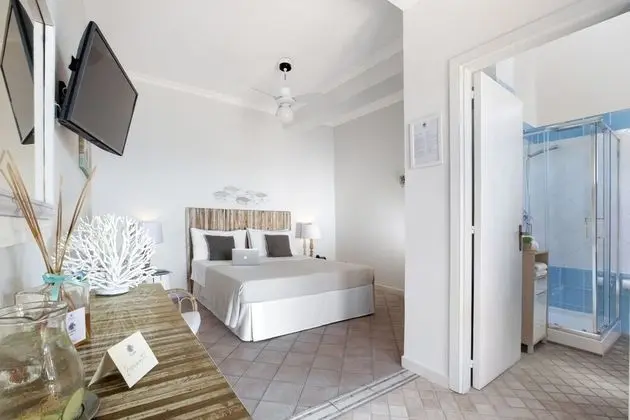 Superior Tek Büyük Yataklı Oda, Özel Banyo, Deniz Manzaralı