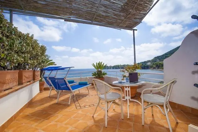 Superior Tek Büyük Yataklı Oda, Özel Banyo, Deniz Manzaralı