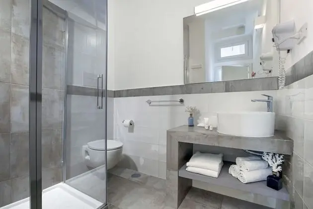 Superior Tek Büyük Yataklı Oda, Özel Banyo, Deniz Manzaralı