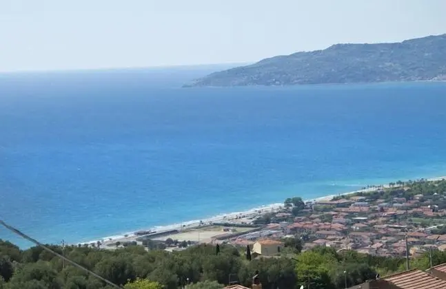 Tek Büyük veya İki Ayrı Yataklı Oda (sabbia)