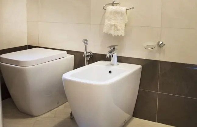 Tek Büyük Yataklı Oda (Pietre)