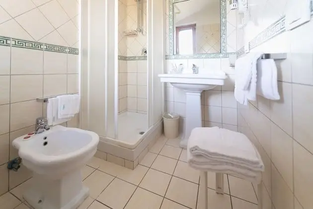 Standard Tek Büyük veya İki Ayrı Yataklı Oda