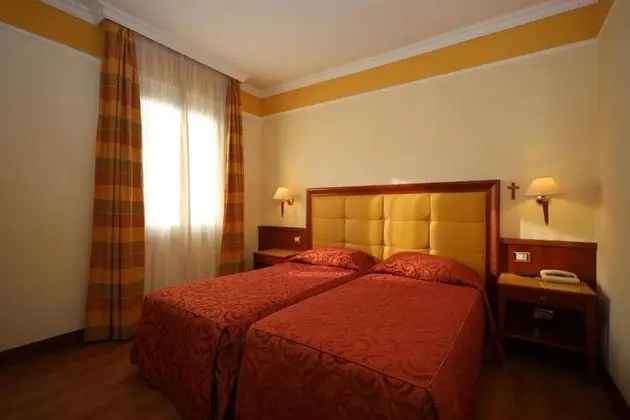 Superior Tek Büyük veya İki Ayrı Yataklı Oda, Bahçe Manzaralı