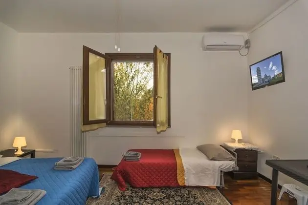 Comfort Üç Kişilik Oda, Özel Banyo (Room 05)