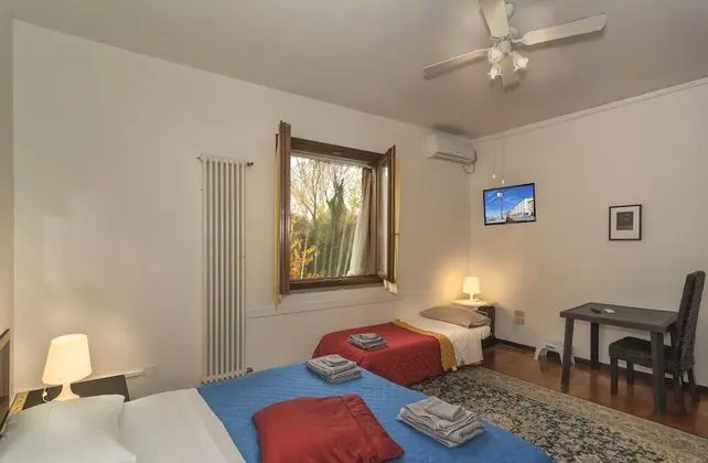 Comfort Üç Kişilik Oda, Özel Banyo (Room 05)