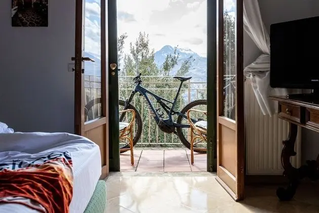 Superior Tek Büyük veya İki Ayrı Yataklı Oda, Dağ Manzaralı