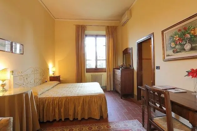 Standard Tek Büyük Yataklı Oda