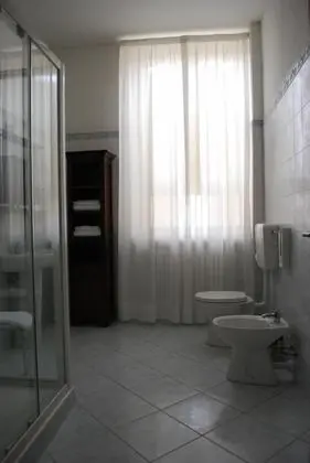 Üç Kişilik Oda