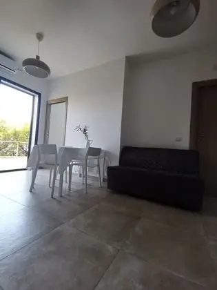 Standard Apart Daire, Bahçe Manzaralı