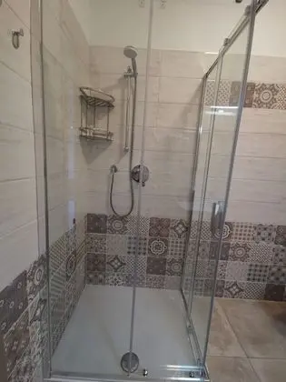 Standard Apart Daire, Bahçe Manzaralı