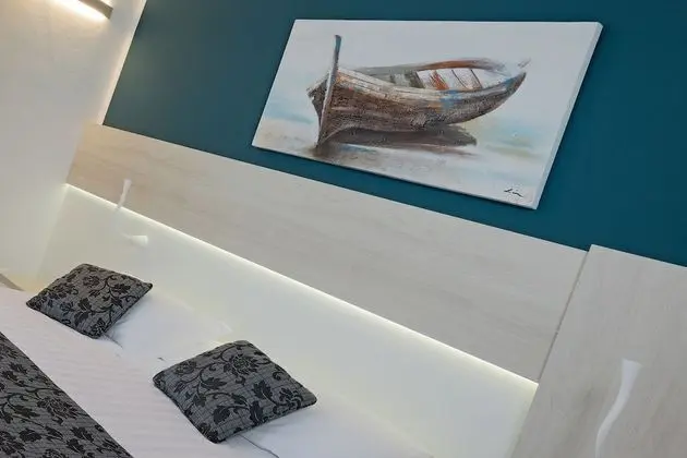 Üç Kişilik Oda, Balkon