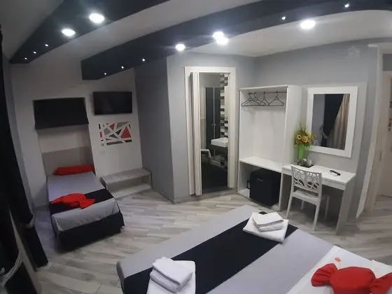 Comfort Üç Kişilik Oda (Arancione)