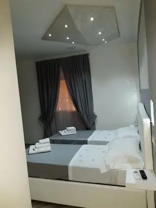 Tek Büyük veya İki Ayrı Yataklı Oda