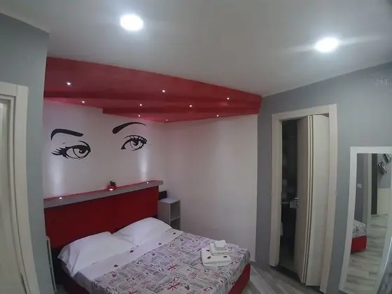 Tek Büyük veya İki Ayrı Yataklı Oda