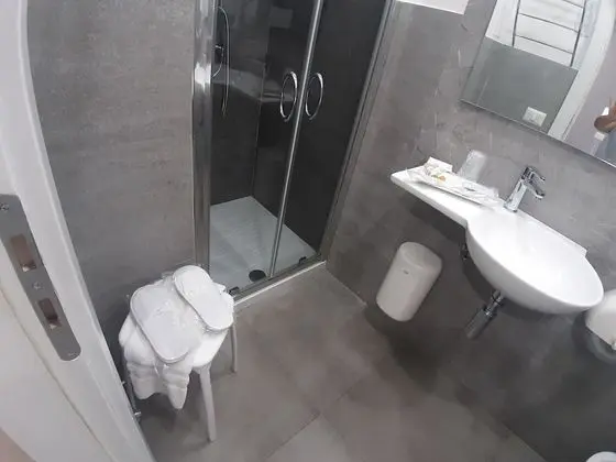 Tek Büyük veya İki Ayrı Yataklı Oda