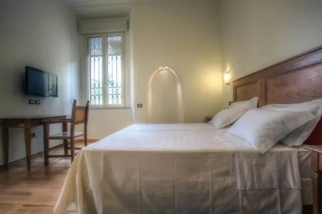 Comfort Tek Büyük veya İki Ayrı Yataklı Oda