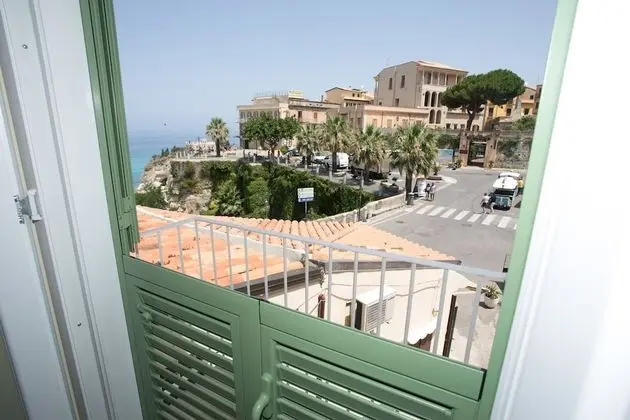 Deluxe Tek Büyük Yataklı Oda, Balkon, Deniz Manzaralı (Principessa Costanza)