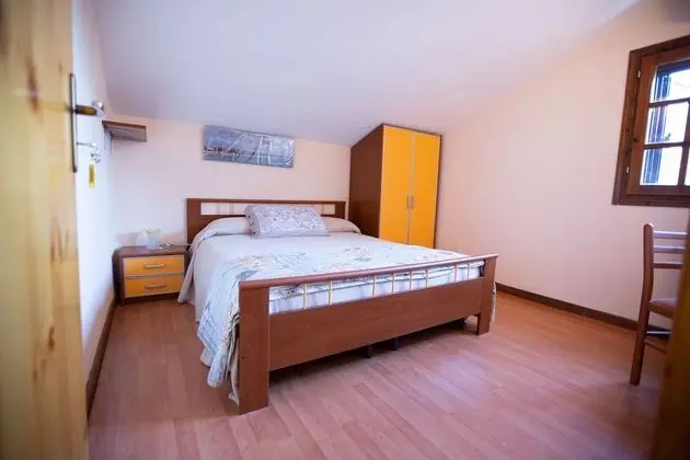 Classic Tek Büyük Yataklı Oda