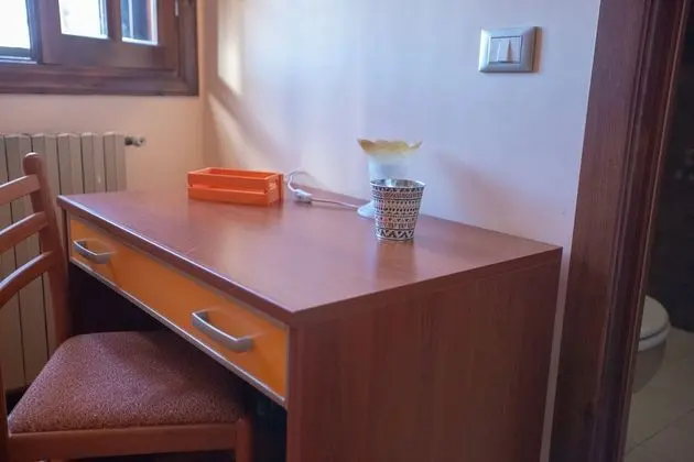 Classic Tek Büyük Yataklı Oda