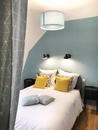 Basic Tek Büyük Yataklı Oda (La Belle Bleue)