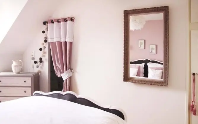 Basic Tek Büyük Yataklı Oda (La Romantique)