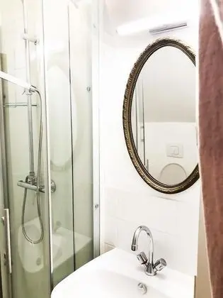 Basic Tek Büyük Yataklı Oda (La Romantique)