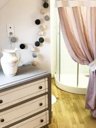 Basic Tek Büyük Yataklı Oda (La Romantique)