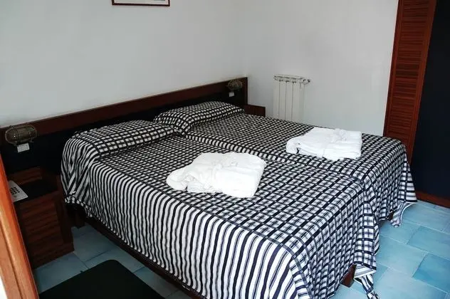Economy Tek Büyük Yataklı Oda, 1 Çift Kişilik veya 2 Tek Kişilik Yatak, Dağ Yamacı (No Sea View)
