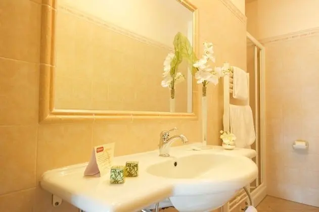 Elite Apart Daire, 2 Yatak Odası, Kısmi Göl Manzaralı