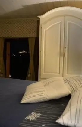Üç Kişilik Oda