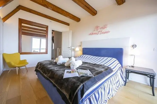 Family Villa, Birden Çok Yatak, 2 Banyolu, Dağ Yamacı (Il Fienile Stunning Lake View)