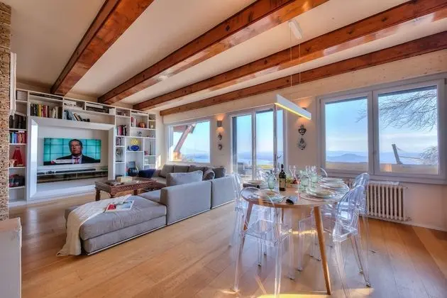 Family Villa, Birden Çok Yatak, 2 Banyolu, Dağ Yamacı (Il Fienile Stunning Lake View)