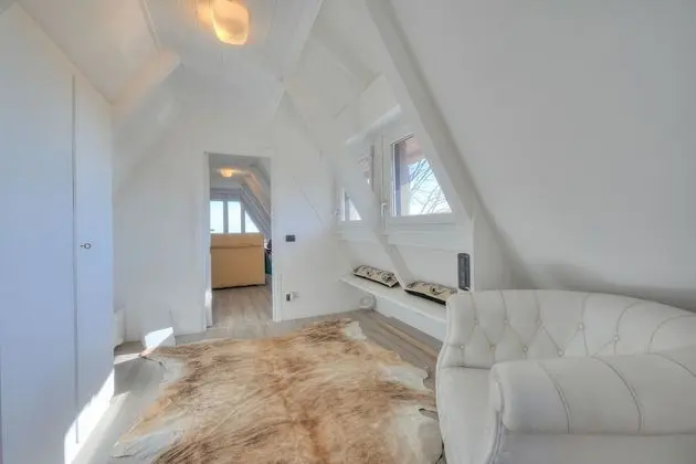 Family Villa, Birden Çok Yatak, 2 Banyolu, Dağ Yamacı (Il Fienile Stunning Lake View)