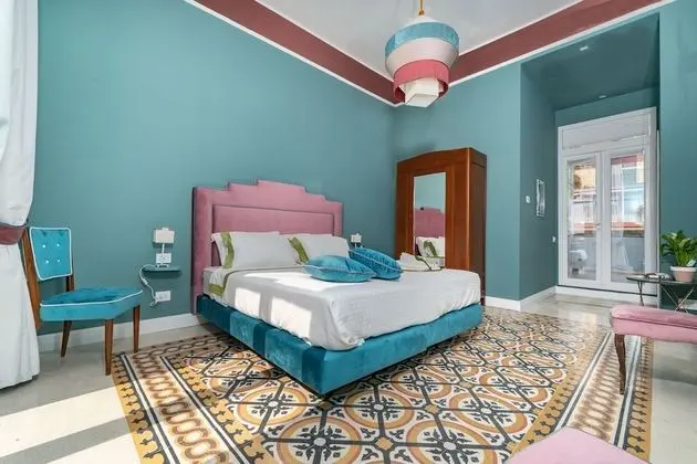 Tek Büyük veya İki Ayrı Yataklı Oda, Balkon