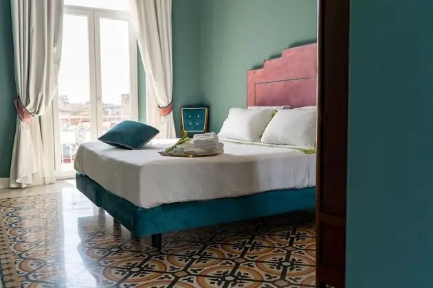 Tek Büyük veya İki Ayrı Yataklı Oda, Balkon