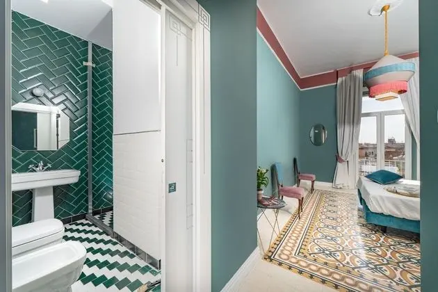 Tek Büyük veya İki Ayrı Yataklı Oda, Balkon