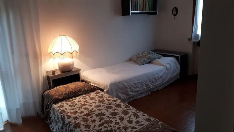 İki Ayrı Yataklı Oda, 2 Tek Kişilik Yatak, Ortak Banyo