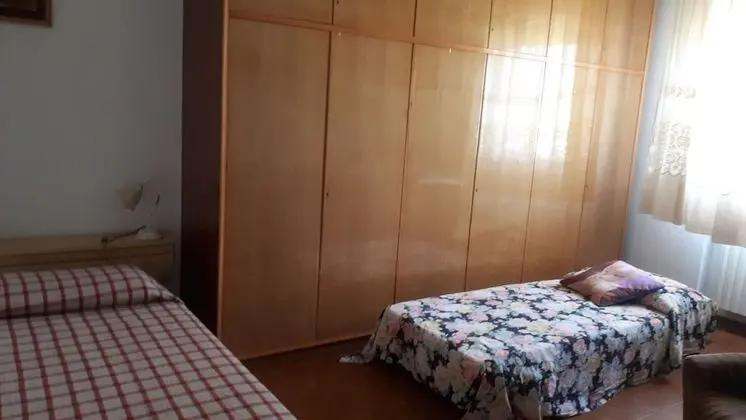 İki Ayrı Yataklı Oda, 2 Tek Kişilik Yatak, Ortak Banyo