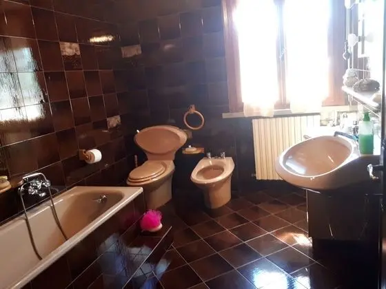 İki Ayrı Yataklı Oda, 2 Tek Kişilik Yatak, Ortak Banyo