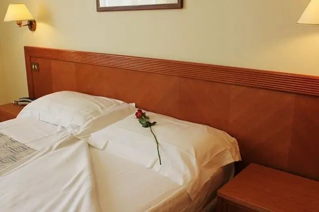 Tek Büyük veya İki Ayrı Yataklı Oda