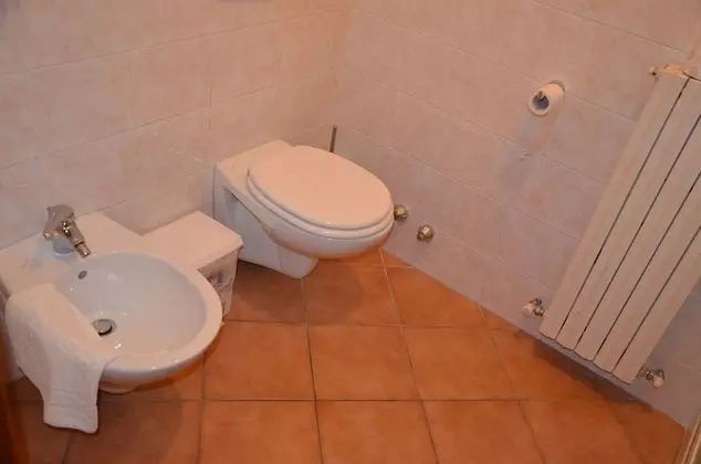 Basic Tek Büyük Yataklı Oda
