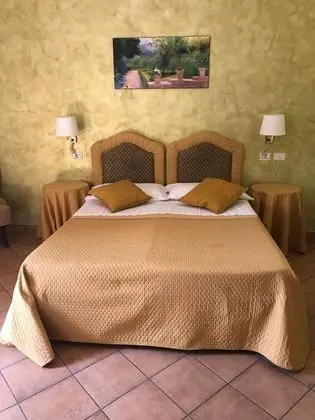 Comfort Tek Büyük veya İki Ayrı Yataklı Oda