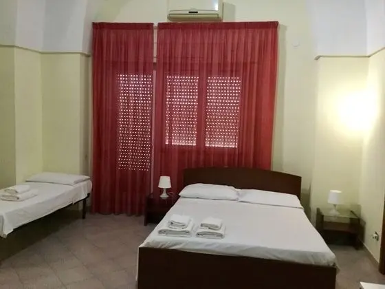 Üç Kişilik Oda, Küçük Mutfak