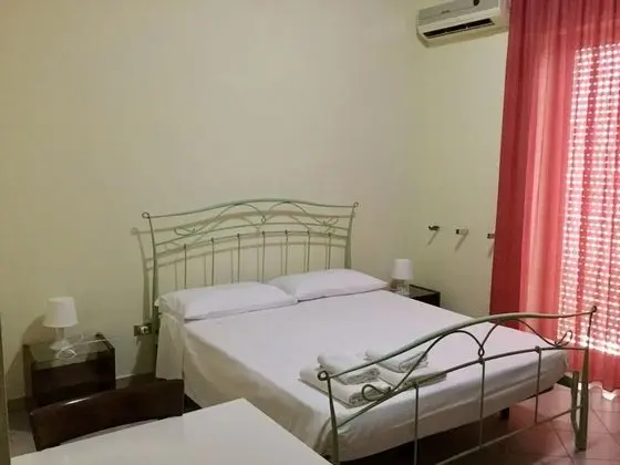 Üç Kişilik Oda, Ortak Banyo