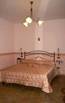 Tek Büyük Yataklı Oda, Balkon, Dağ Manzaralı